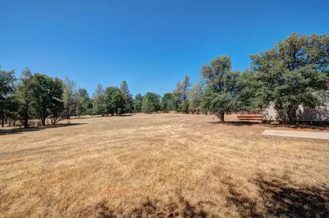 20894 Old Alturas Rd, Redding, CA 96003 photo 4