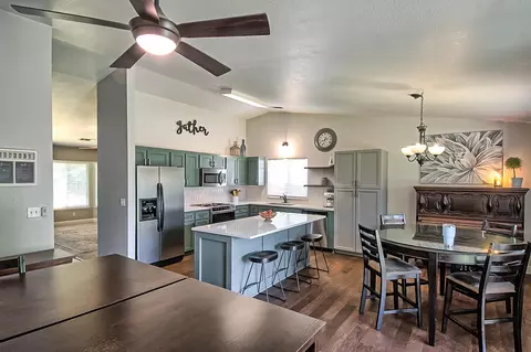2552 Atrium Way, Redding, CA 96003 photo 4