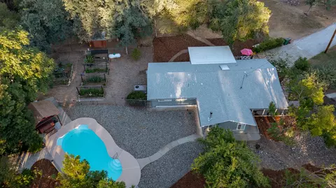 16990 Pine Oaks Dr, Redding, CA 96003 photo 70