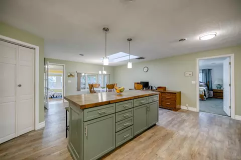 16990 Pine Oaks Dr, Redding, CA 96003 photo 13
