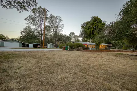 16990 Pine Oaks Dr, Redding, CA 96003 photo 65