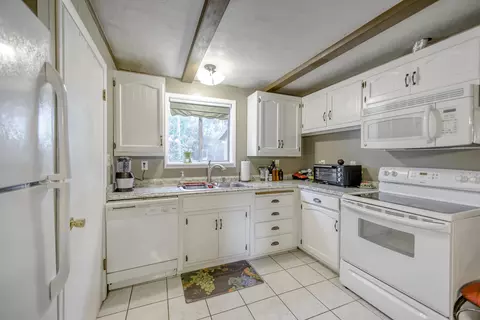 16990 Pine Oaks Dr, Redding, CA 96003 photo 54