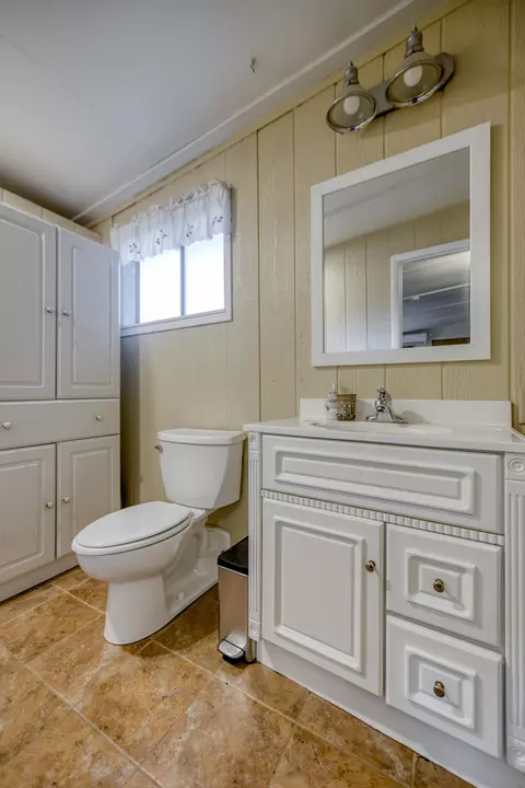16990 Pine Oaks Dr, Redding, CA 96003 photo 63