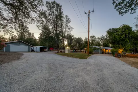 16990 Pine Oaks Dr, Redding, CA 96003 photo 43