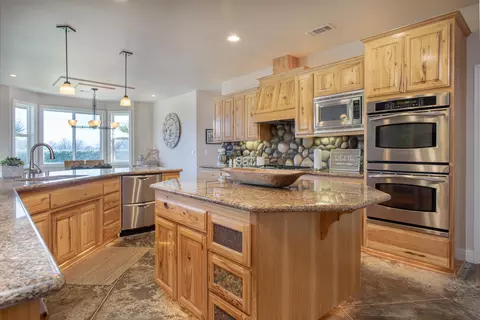 22780 Silverlode Ln, Palo Cedro, CA 96073 photo 4