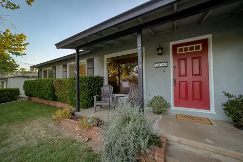 2938 Yana Ave, Redding, CA 96002 photo 2