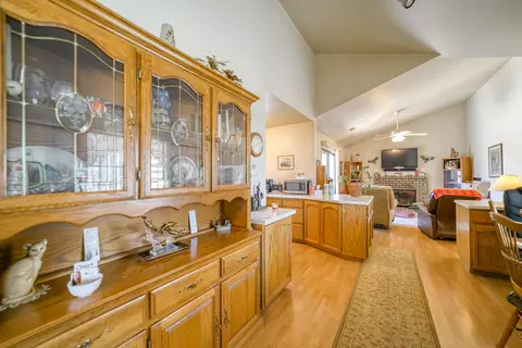 2512 Dewberry Dr, Redding, CA 96003 photo 6