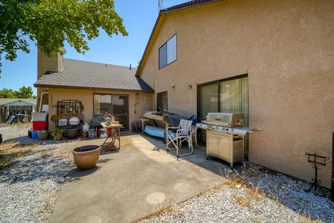 2512 Dewberry Dr, Redding, CA 96003 photo 15