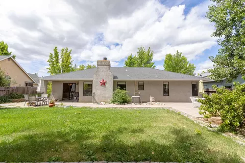 593 Armando Ave, Redding, CA 96003 photo 25