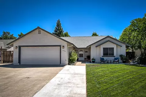 5533 Mill Pond Ln, Redding, CA 96001 photo 2