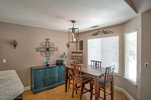 5533 Mill Pond Ln, Redding, CA 96001 photo 9