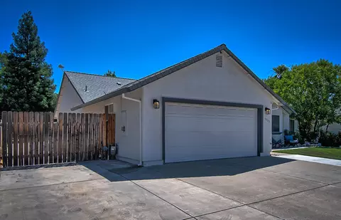5533 Mill Pond Ln, Redding, CA 96001 photo 3