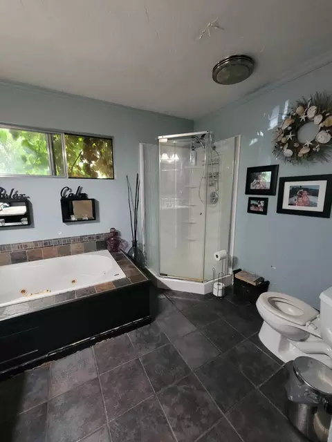 8651 Valley Vw, Redding, CA 96001 photo 23