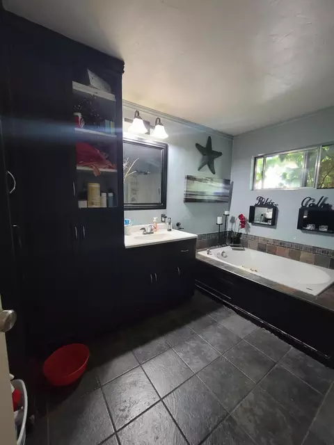 8651 Valley Vw, Redding, CA 96001 photo 22