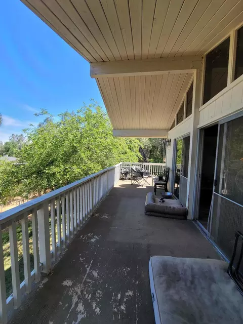 8651 Valley Vw, Redding, CA 96001 photo 2