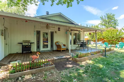 256 Newport Dr, Redding, CA 96001 photo 15