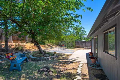 869 Springer Dr, Redding, CA 96003 photo 29