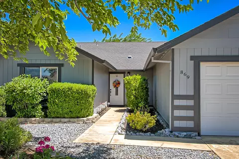 869 Springer Dr, Redding, CA 96003 photo 2