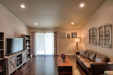 869 Springer Dr, Redding, CA 96003 photo 7