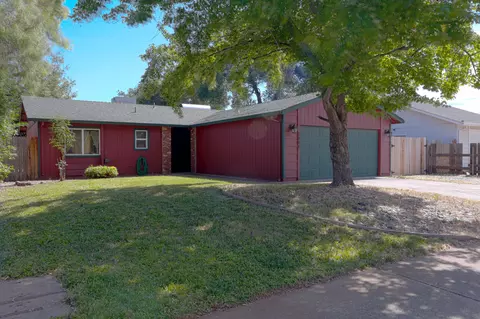 1941 Galaxy Way, Redding, CA 96002 photo 1