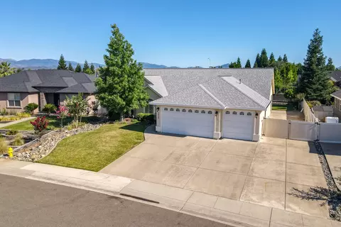 2098 Cilantro Dr, Redding, CA 96003 photo 32