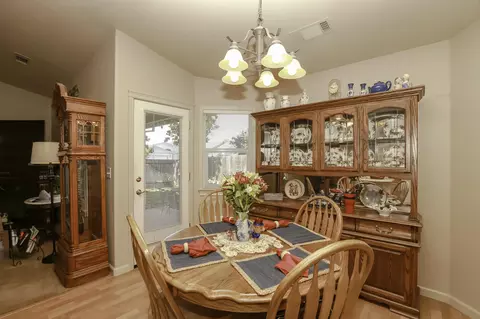 319 Mammoth Path, Redding, CA 96003 photo 8