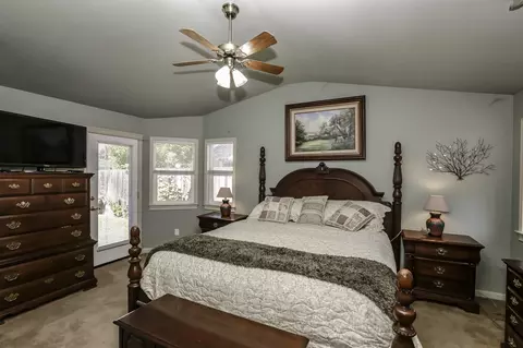 319 Mammoth Path, Redding, CA 96003 photo 13