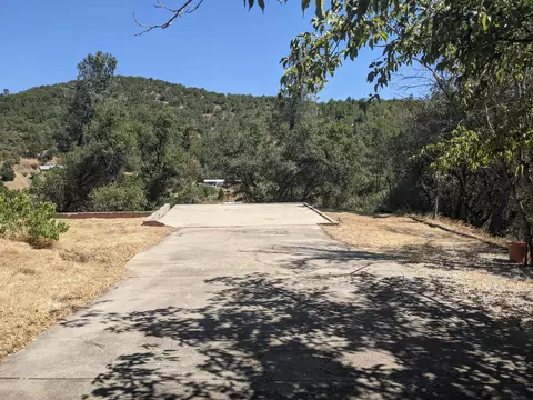 22154 Loop, Redding, CA 96003 photo 1