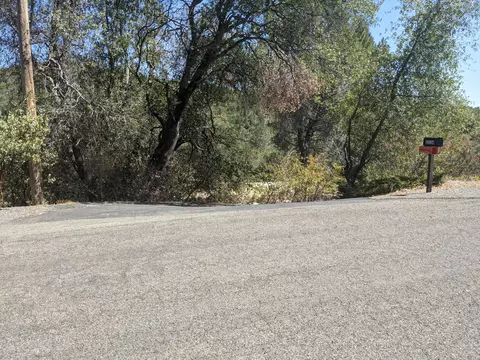 22154 Loop, Redding, CA 96003 photo 9