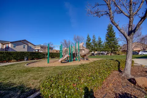 2336 La Villa Way, Redding, CA 96003 photo 33