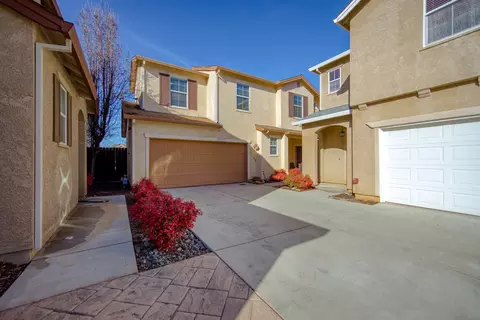2336 La Villa Way, Redding, CA 96003 photo 2