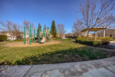 2336 La Villa Way, Redding, CA 96003 photo 32