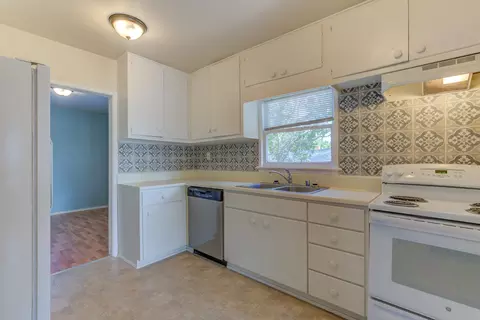 1248 Olive Ave, Redding, CA 96001 photo 4