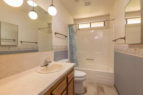 2270 Wisconsin Ave, Redding, CA 96001 photo 6