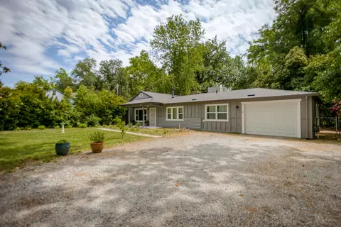 1585 Santa Fe Ave, Redding, CA 96003 photo 2