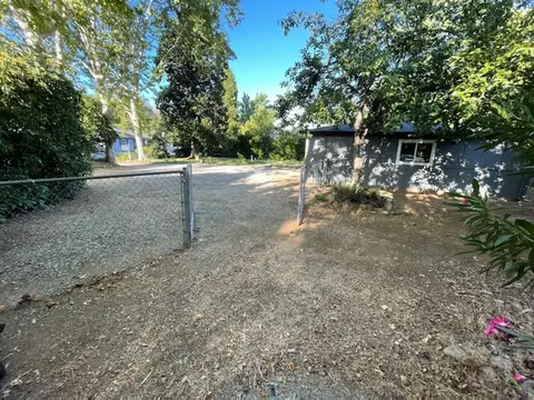1585 Santa Fe Ave, Redding, CA 96003 photo 39