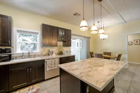 1585 Santa Fe Ave, Redding, CA 96003 photo 6