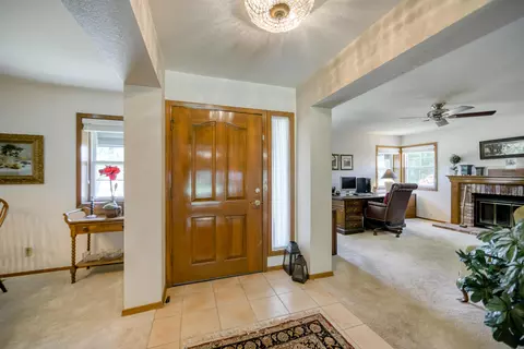 903 Sunriver Ln, Redding, CA 96001 photo 3