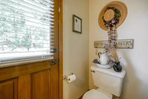 903 Sunriver Ln, Redding, CA 96001 photo 24