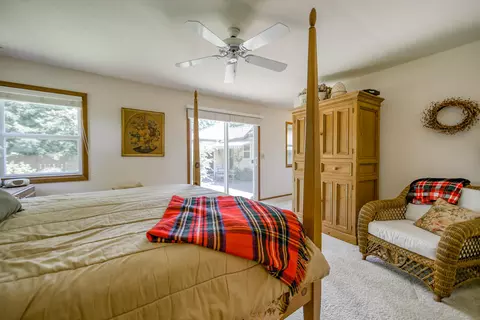 903 Sunriver Ln, Redding, CA 96001 photo 32