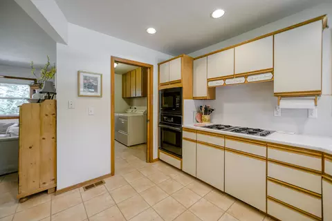 903 Sunriver Ln, Redding, CA 96001 photo 19