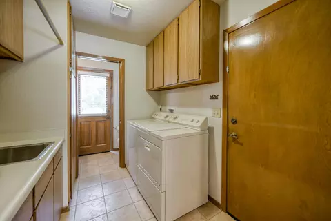 903 Sunriver Ln, Redding, CA 96001 photo 21
