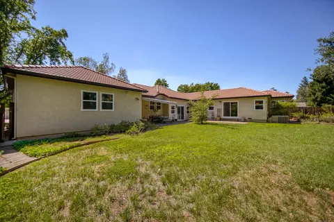 903 Sunriver Ln, Redding, CA 96001 photo 41