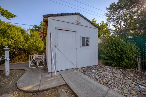 19326 Kinene Ct, Redding, CA 96003 photo 28