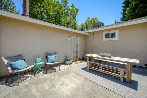 860 Christine Ave, Redding, CA 96003 photo 15