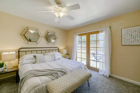 860 Christine Ave, Redding, CA 96003 photo 5