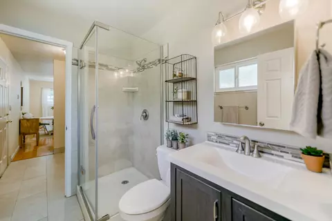 860 Christine Ave, Redding, CA 96003 photo 6