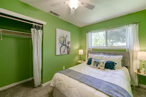860 Christine Ave, Redding, CA 96003 photo 8
