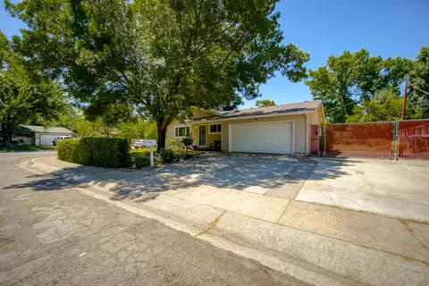 860 Christine Ave, Redding, CA 96003 photo 44