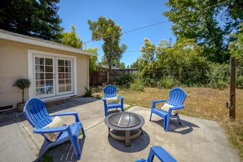 860 Christine Ave, Redding, CA 96003 photo 16